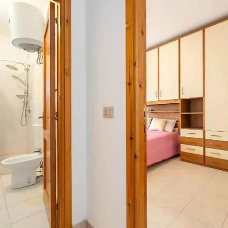 Apartment In 50651